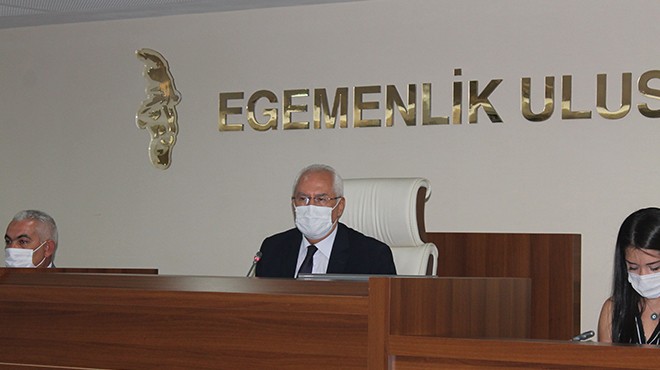 Karabağlar Belediye Meclisi nde kentsel dönüşümde samimiyet tartışması
